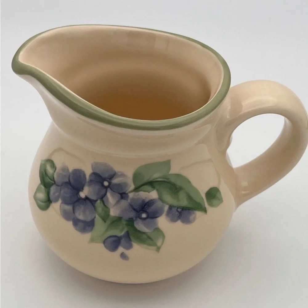 Pfaltzgraff Vintage Garden Party creamer and lidded sugar bowl